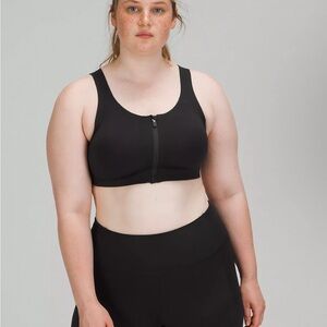 Lululemon Enlite bra.